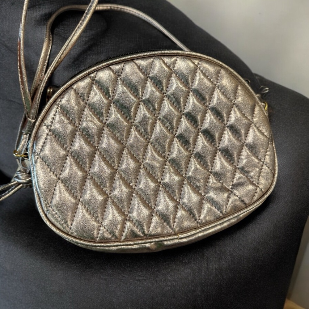 Vintage Amanda Smith Purse Silver Metallic Clutch Shoulder‎ Crossbody Bag